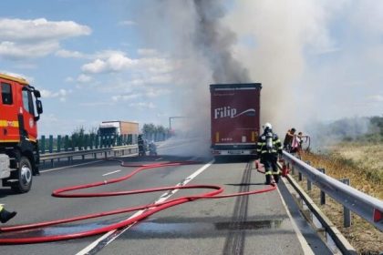 autotren cuprins de flacari pe autostrada a2 68ec9db4311cf