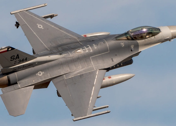 avioane f 16 si eurofighter typhoon ridicate de urgenta dupa atacul cu drone din apropierea granitei romaniei 68f87eb988723