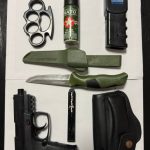 barbat depistat cu pistol cutit si dispozitiv cu electrosocuri asupra sa in zona garii din constanta 68f9d164a232c