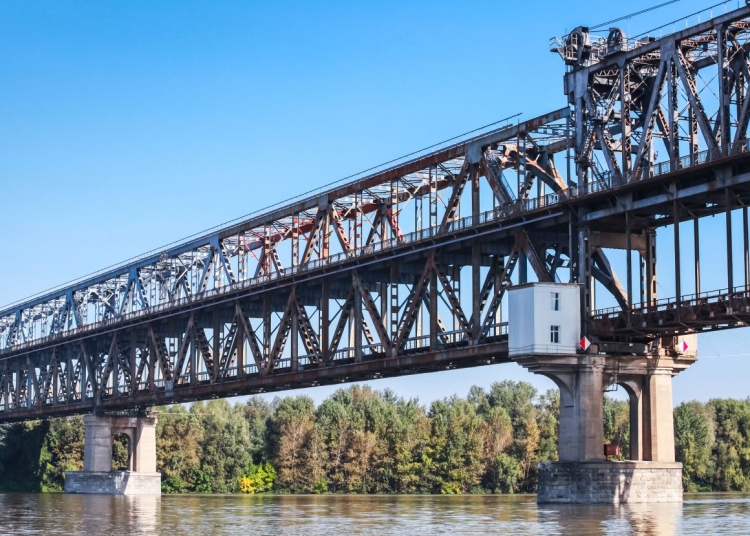 bulgaria acuza romania ca boicoteaza traficul rutier si fluvial de la dunare pentru a facilita tranzitul marfurilor catre portul constanta 68f9eb2e2db72