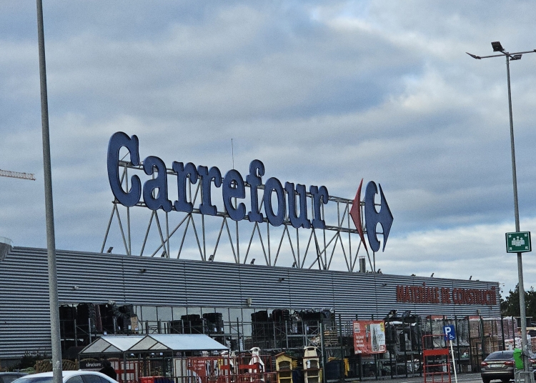 carrefour se pregateste sa vanda magazinele din romania 68fb57aed4ee7