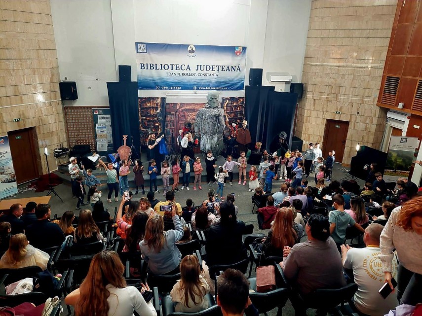 ce activitati culturale au loc la biblioteca judeteana constanta in luna octombrie 68dcddc16ac39