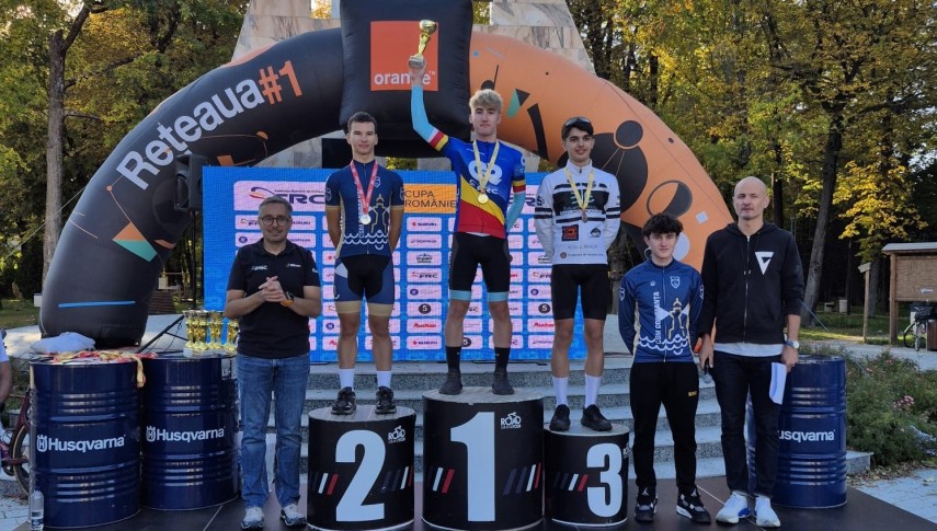 ciclistii pe podium la cupa romaniei de sosea s au aflat printre premianti galerie foto 68ee12f809198