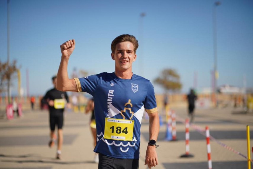 cine a urcat pe podium la crosul ovidio running for peace constanta 2025 participanti de toate varstele galerie foto 68ff829737ad4