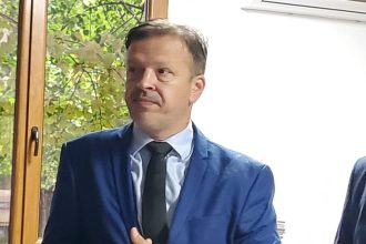 circ cu demisii in alb la harsova primarul a sesizat organele de cercetare penala in cazul solicitarii de incetare a mandatului consilierei codreanu 68f740827f2ba