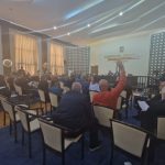 Consilierii locali rămân cu indemnizațiile: primarul Vergil Chițac a retras proiectul grupului AUR. 21 consilierii locali isi pastreaza indemnizatiile proiectul grupului aur retras de primarul vergil chitac 69020ec4a2821