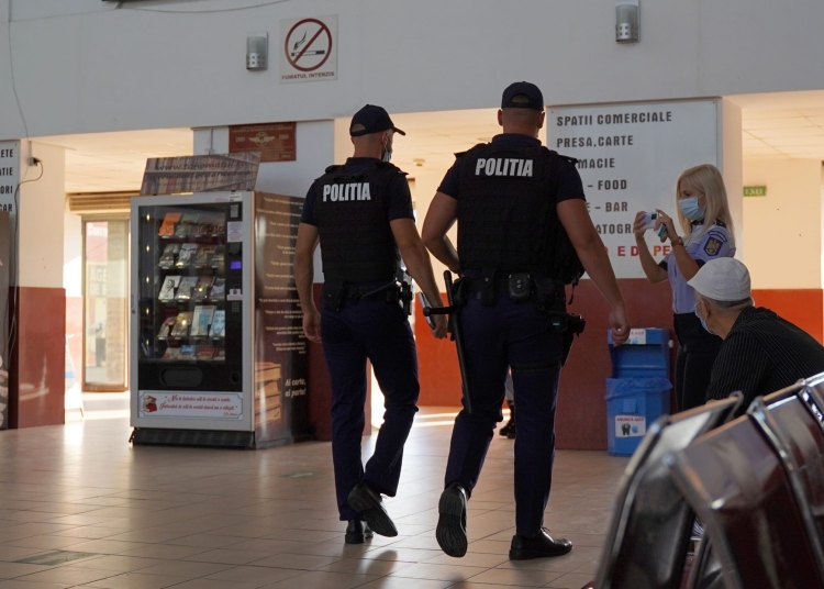 controale in gara constanta si in trenuri desfasurate de politistii de la transporturi 68f236f23925f