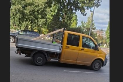 copil pe trotineta lovit de un autovehicul in zona far 68de8456650f7