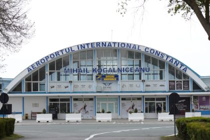 de la aeroportul mihail kogalniceanu direct in penitenciarul poarta alba a fost depistat la terminalul de sosiri 690221b194e51