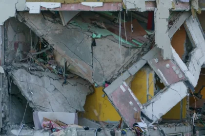 document raportul inspectoratului de stat in constructii dupa explozia din rahova portiuni din bloc trebuie demolate imediat 68f4890db827e