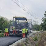 doi angajati de la drumuri judetene au fost dati afara pentru prejudicierea societatii au asfaltat la mica intelegere proprietati private 68f01fde72919
