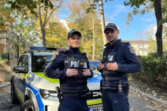 doi politisti au salvat un batran dintr o casa cuprinsa de flacari in eforie 68f552a245e64