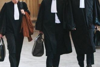 dosarul individului care trimitea emailuri cu amenintari judecatorilor din constanta amanat din pricina protestului 68f55385c1ef5