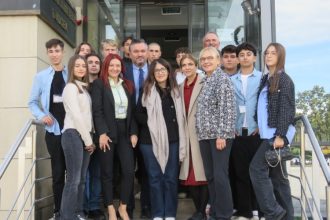 elevi tulceni si italieni oaspeti ai consiliului judetean tulcea in cadrul programului erasmus 68ef769cbc3a9