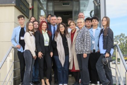 elevi tulceni si italieni oaspeti ai consiliului judetean tulcea in cadrul programului erasmus 68ef769cbc3a9