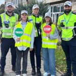 elevii din mangalia au dirijat traficul si au avut grija de pietoni impreuna cu politistii 68fcb05b953d4