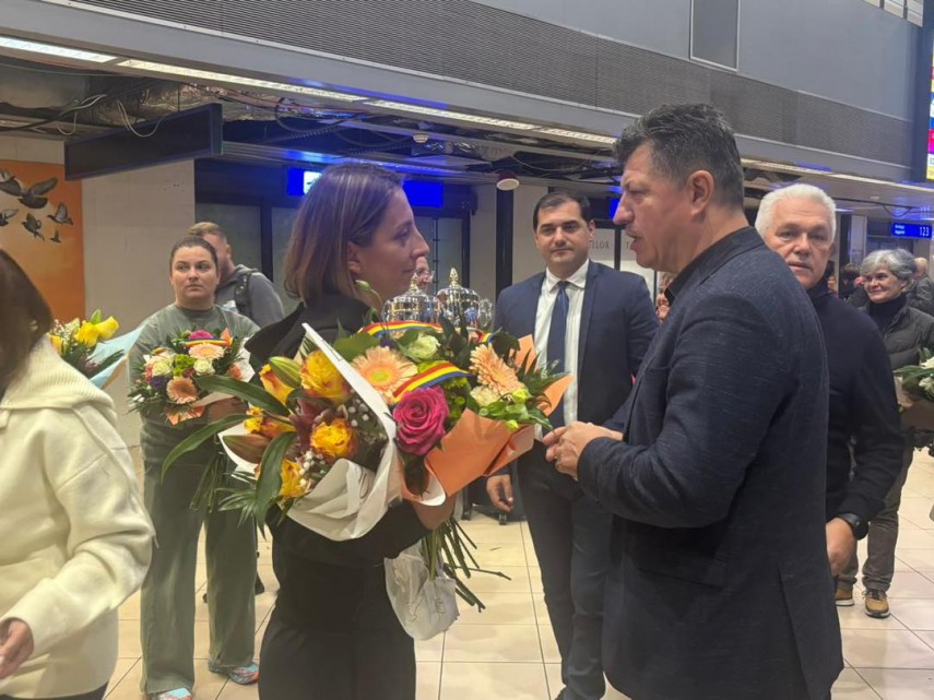 eliza samara ma bucur ca inca se joaca finala romania germania galerie foto video 68f8877a2287c