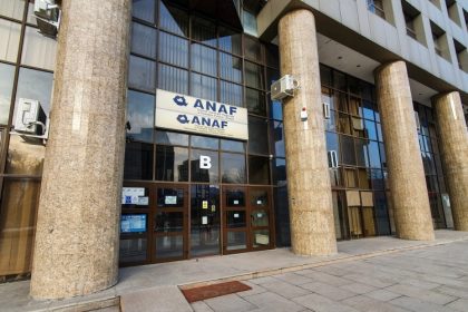 evaziune fiscala cu panouri fotovoltaice 17 firme implicate intr o schema transfrontaliera anchetata de anaf si parchet 68ece65c95d61