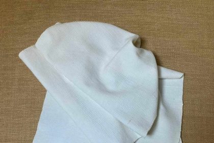 exponatul saptamanii la muzeul de arta populara constanta stergar de cap din alba 6900695e1ef0e