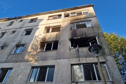 fotovideo cum arata blocul de pe badea cartan unde s a produs incendiul cauza focului si ce spun vecinii 68e8b4468efb3