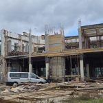 Proiectul de renovare a fostului Hotel Central din apropierea Lupoaicăi progresează rapid. 9 galerie foto lucrarile avanseaza rapid la fostul hotel central de langa lupoaica 68febef04f7bf