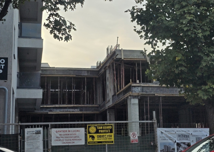 galerie foto peisaj urban sufocant bloc cu noua etaje lipit de unul existent pe bulevardul 1 mai cercetare arheologica aprobata 68fec14d88e12