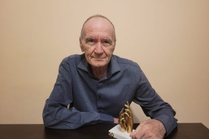 galerie foto trofeul maini de aur 2025 a fost primit de restauratorul expert dan mihai ionescu 68ff6bc623464