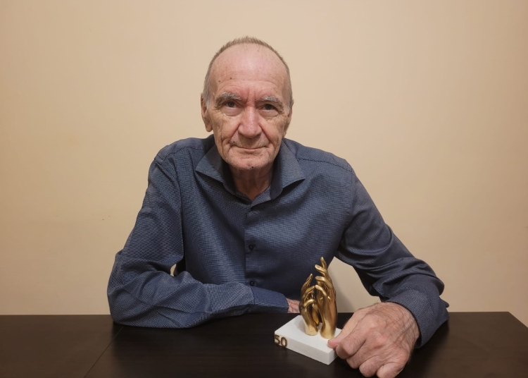 galerie foto trofeul maini de aur 2025 a fost primit de restauratorul expert dan mihai ionescu 68ff6bc623464