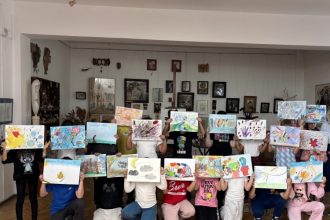 galerie foto zi plina la muzeul de arta constanta mai multi elevi au luat parte la atelierul de creatie 690175c045aed