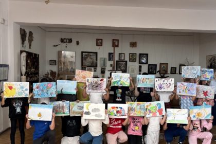 galerie foto zi plina la muzeul de arta constanta mai multi elevi au luat parte la atelierul de creatie 690175c045aed