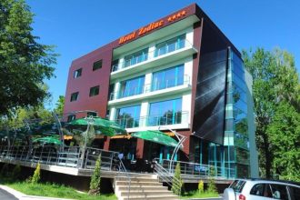 hotelul zodiac scos la vanzare pentru 5 milioane de euro se reinventeaza sub semnatura sofra turkish restaurant 68e10d4845f42