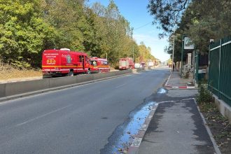 incendiu in pipera doua masini au luat foc gazele au fost oprite in zona iar 58 persoane au fost evacuate dintr un hotel 68f4b7efd9f05