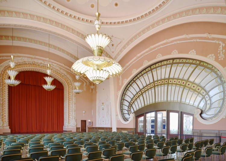 ioan holender va dezvolta un festival international de muzica clasica pentru cazinoul din constanta 68f14b5be04c5