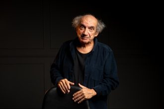 la multi ani mihai gruia sandu actorul vine saptamana viitoare la constanta pentru spectacolul arlechino unde esti 68eb67a08cb9b