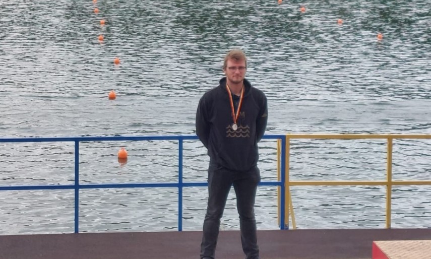 medalii pentru constanta la campionatul national de maraton galerie foto 68ef3eece6aaf
