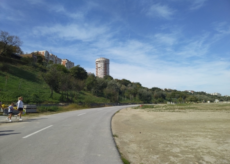 noua promenada de pe taluzul din zona modern prinde contur a primit mai multe avize importante 68e97925c532f