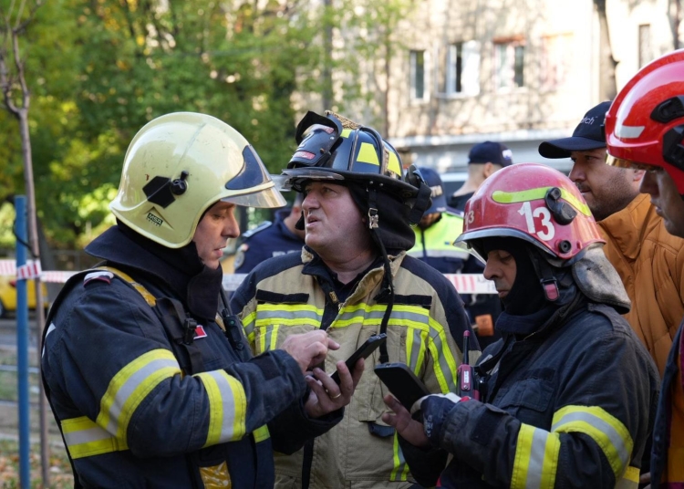 o firma privata ar fi dat drumul la gaz si a rupt sigiliul distrigaz la blocul explodat din rahova 68f339e3eb127