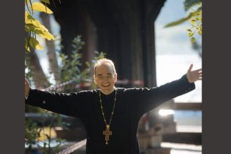 preotul claudiu banu lanseaza proiectul umanitar alungam foamea pentru 15 000 de copii in judetul constanta 68f7573343a43