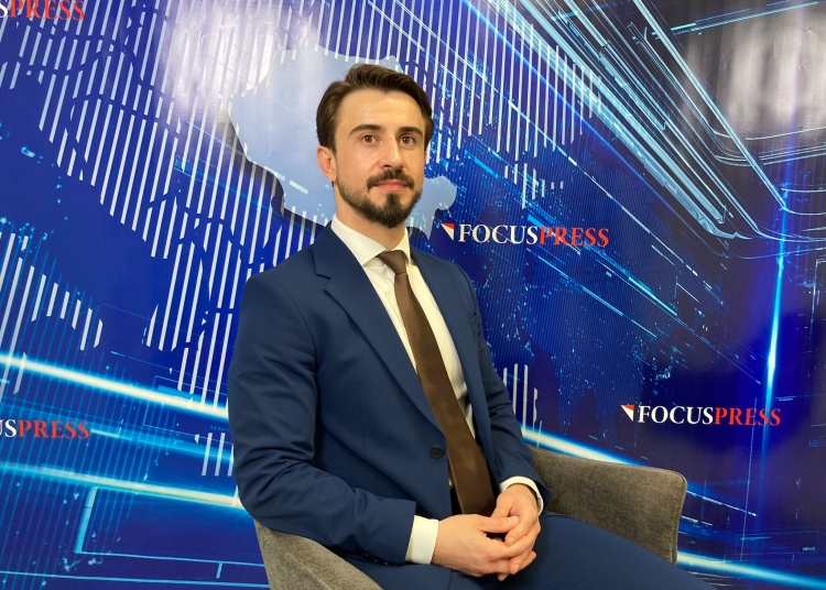procurorul daniel olteanu este de azi noul adjunct al parchetului de pe langa judecatoria constanta 68f7b8ae38d50