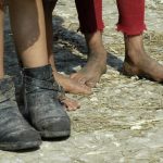 raport salvati copiii mai mult de o treime dintre copiii romani traiau in risc de saracie in 2024 68ee30fe23883
