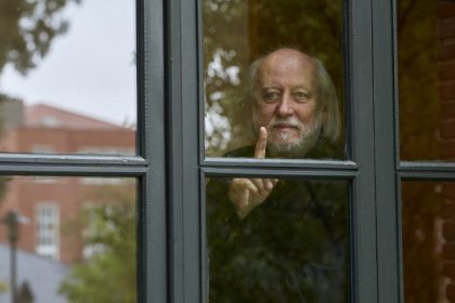 scriitorul maghiar laszlo krasznahorkai a castigat premiul nobel pentru literatura in 2025 68e7a40bb2b7d