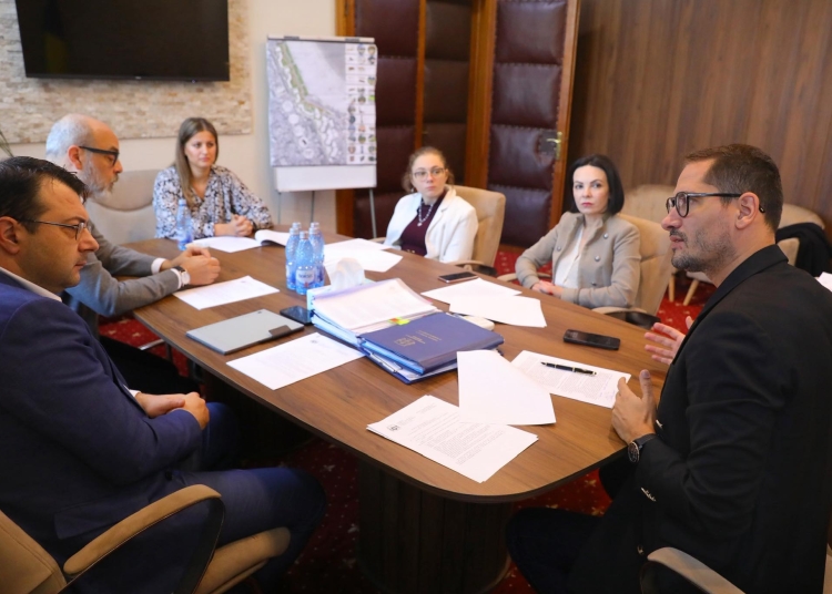 se pun bazele programului de internship pentru tinerii urbei rasauteanu ei trebuie sa aiba sanse egale la angajare 68f816f2c765d