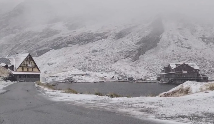 situatia drumurilor din tara circulatie deviata la crucea si zapada pe transalpina si transfagarasan 68e9f85de3ac8