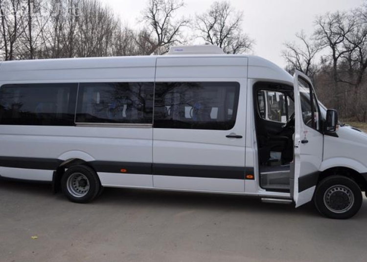 suspendarea circulatiei feroviare intre constanta si mangalia calatorii preluati cu microbuze si autocare de metropolitan pentru 758 000 de lei 68de97b4884a5