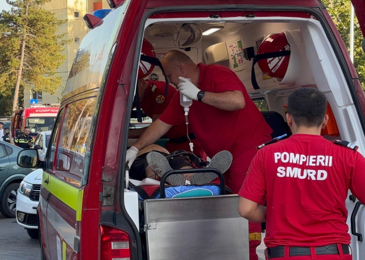 tentativa la omor intr un bar din tomis nord agresorii care au injunghiat trei persoane nu vor sa stea in arest 6902c747ef4e3