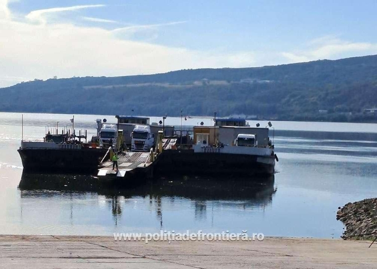 traversarea cu bacul intre oryahovo si bechet a fost reluata 68e22347e2a27