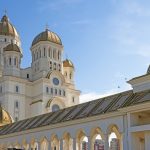 ultimele pregatiri pentru sfintirea catedralei nationale zeci de mii de oameni participa duminica la evenimentul istoric 68fb44e7c5ef6