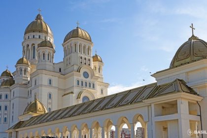 ultimele pregatiri pentru sfintirea catedralei nationale zeci de mii de oameni participa duminica la evenimentul istoric 68fb44e7c5ef6