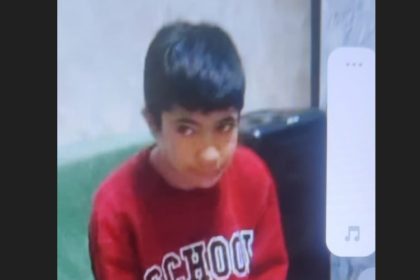 un copil de 13 ani din constanta este disparut de 3 zile daca il vedeti sunati la 112 68fb50526fb31