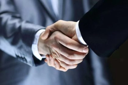 un fost actionar dinamo deschide o fabrica ce va da lovitura in ue va produce pungi speciale 68dd3429dd681